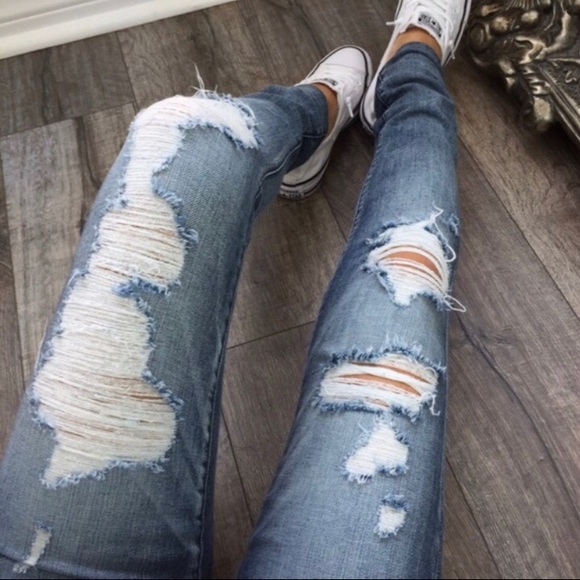 ekattire Denim - NWOT ekAttire SKIES Distressed Skinny Jeans 0/24